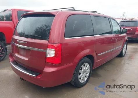 2015 Chrysler Town & Country Touring z USA, uszkodzony, nr VIN 2C4RC1BG9FR534384